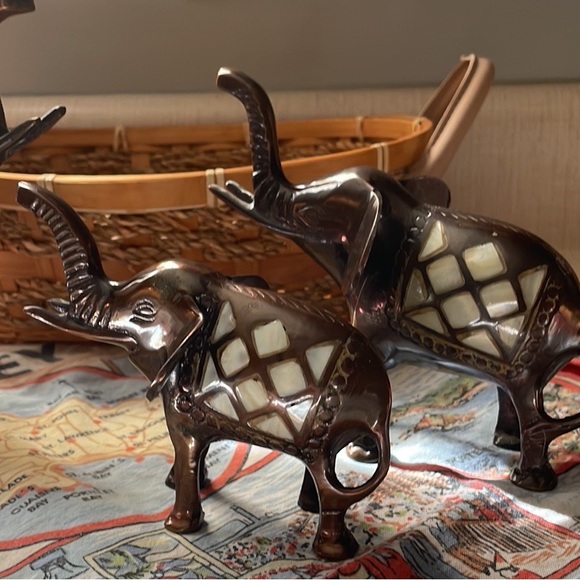 Brass Elephants Mother of Pearl Inlay Set of 4 - Picture 4 of 4